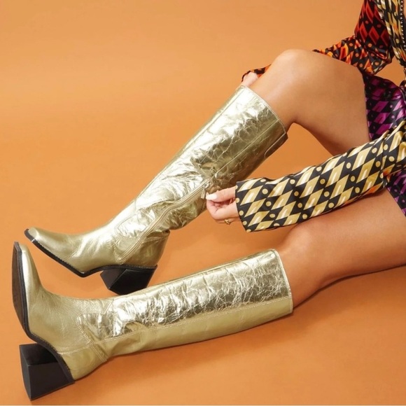 Vince Camuto Gold Sangeti Boots 👢 - Picture 1 of 8